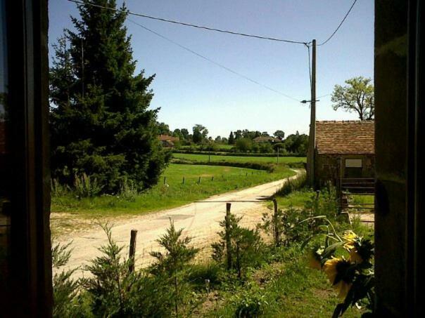 Le Petit Savriere B&B Tronget Exterior photo